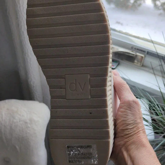 8 1/2 Dolce Vita Platform shoes - Picture 4 of 5